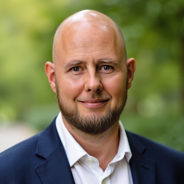Tomas Larsen